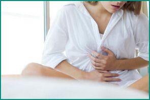 Fájdalom a szülés utáni cystitis miatt a nőkben
